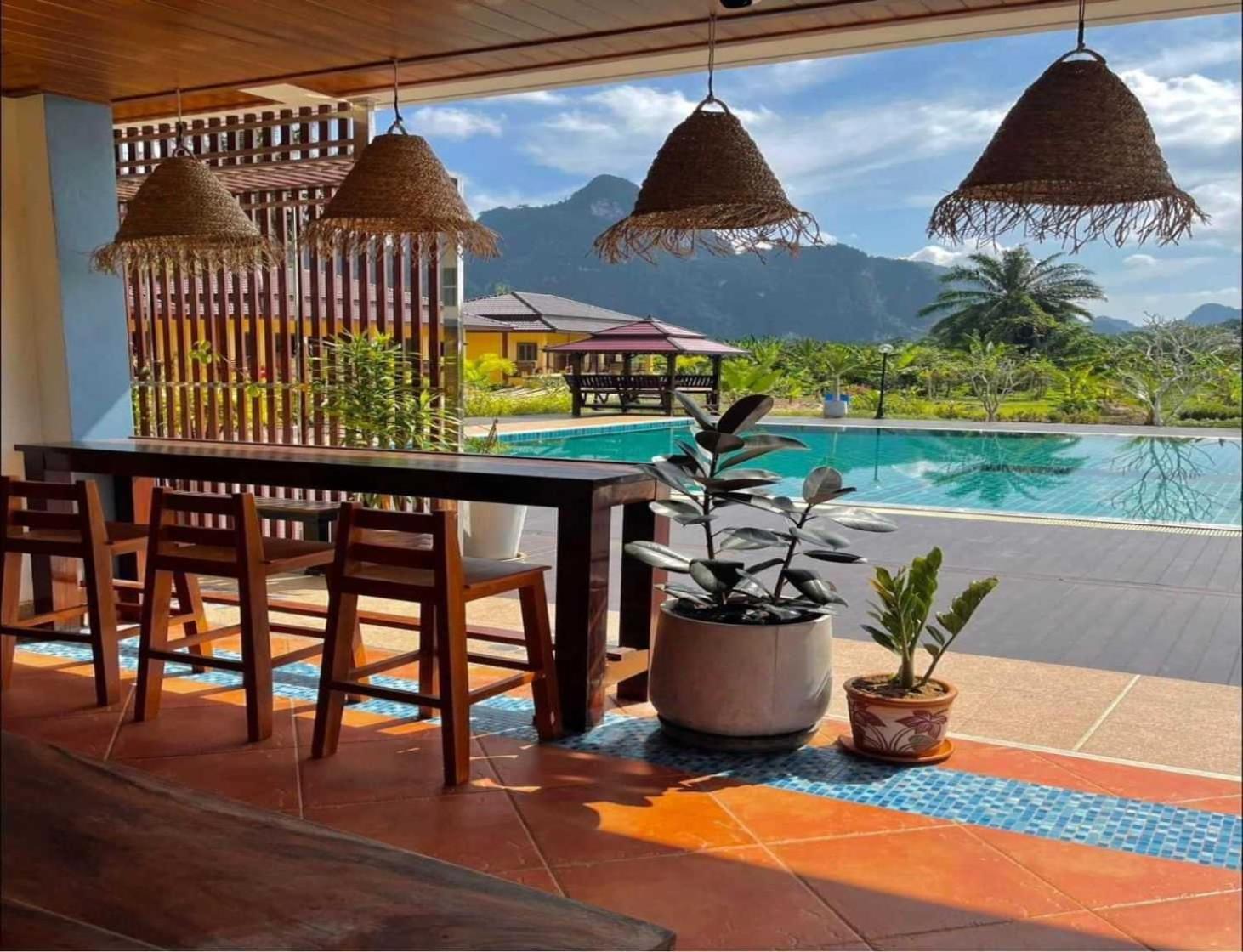 Capital O 75518 Baan Rose Resort Ao Luk Eksteriør billede