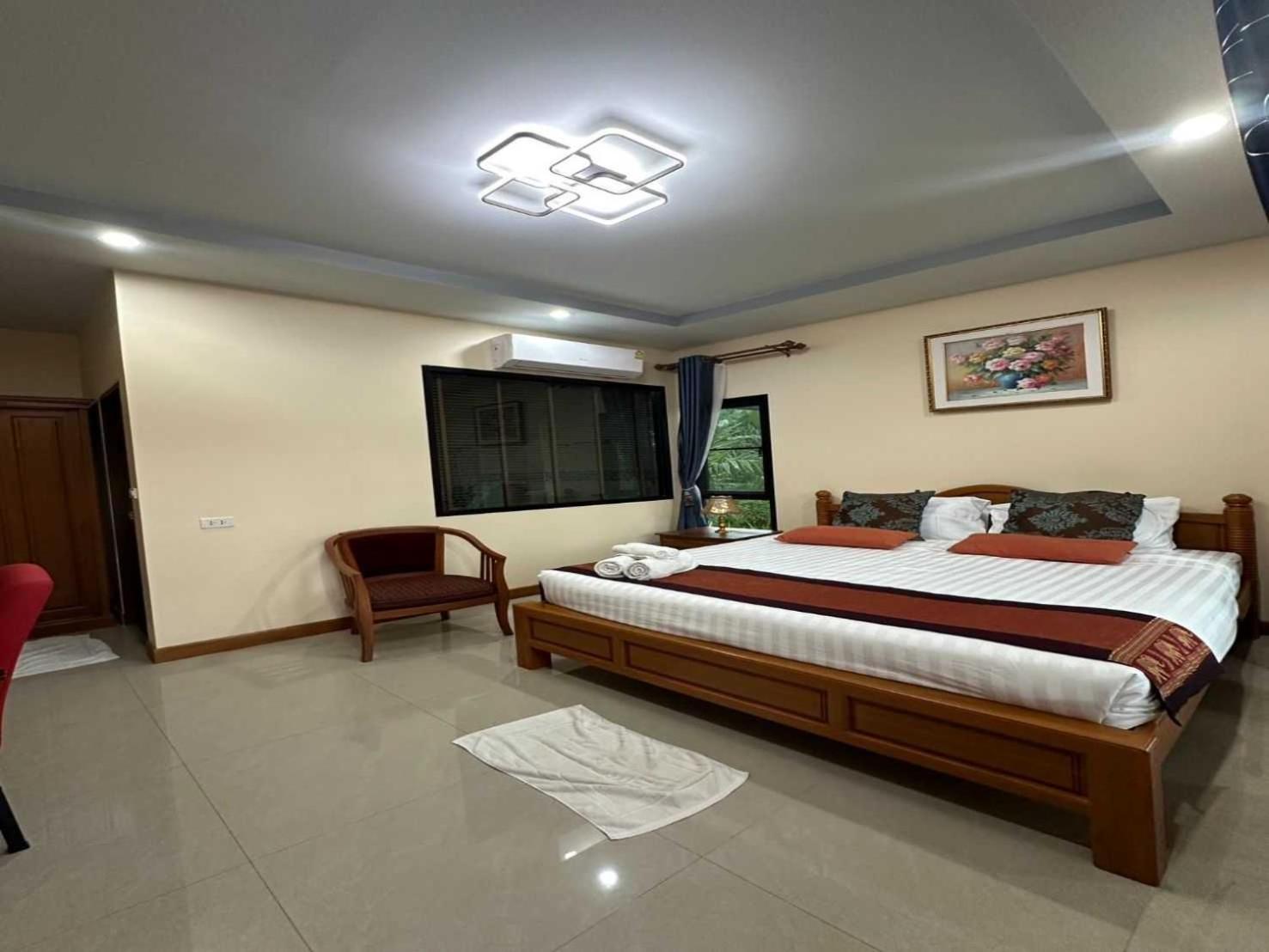 Capital O 75518 Baan Rose Resort Ao Luk Eksteriør billede