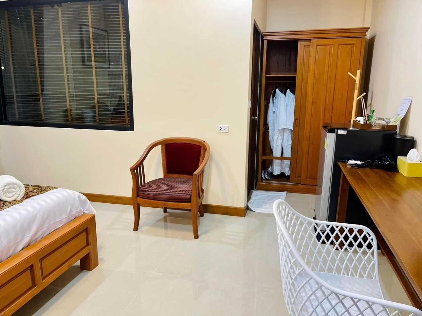 Capital O 75518 Baan Rose Resort Ao Luk Eksteriør billede