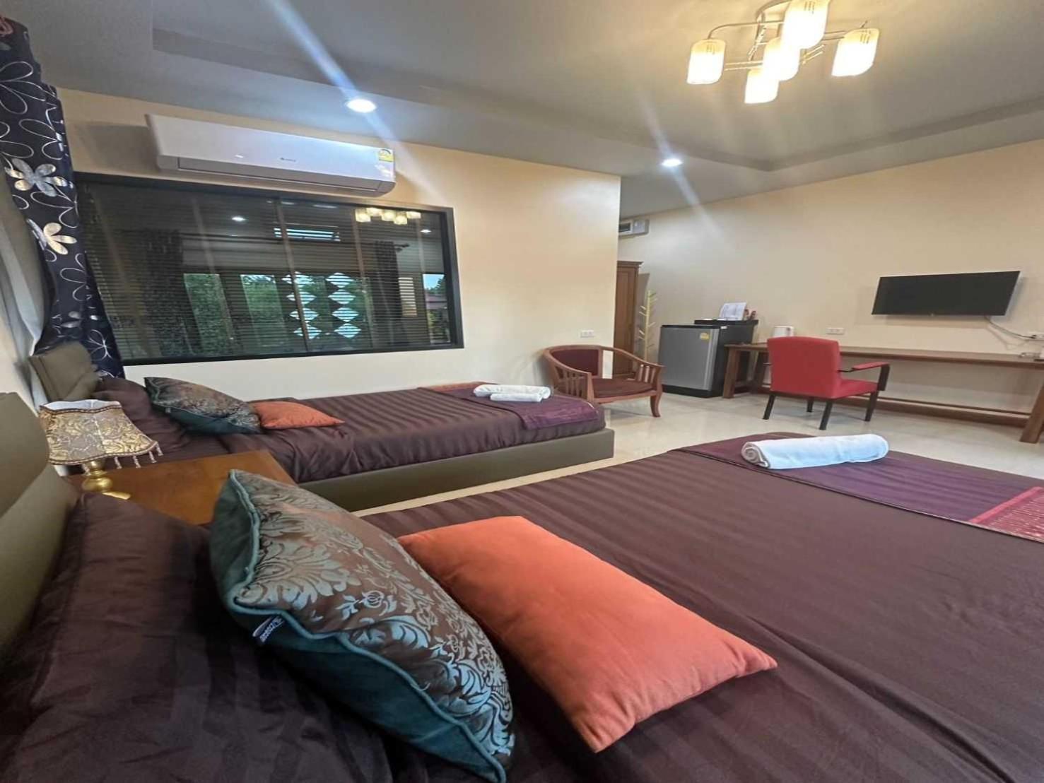 Capital O 75518 Baan Rose Resort Ao Luk Eksteriør billede